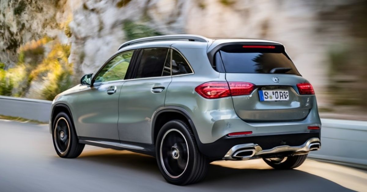 When Did Mercedes-Benz First Enter The Compact Suv Market?