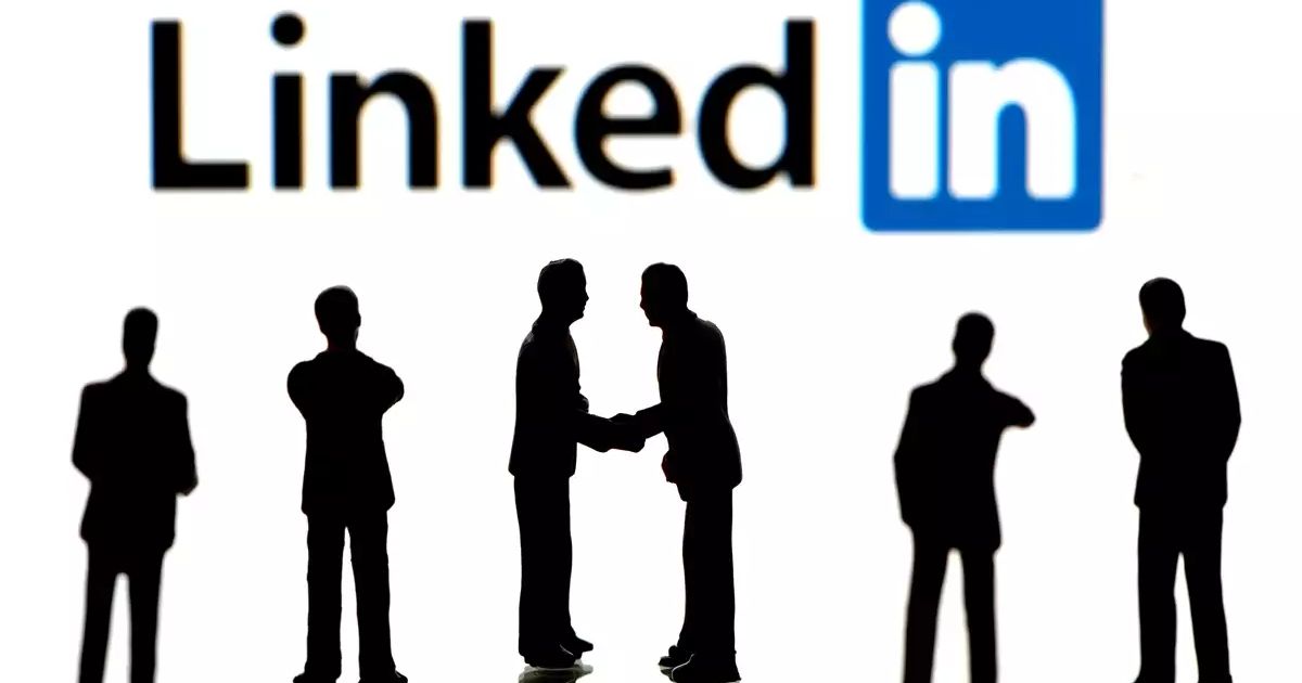 LinkedIn Groups and Professional Networks
